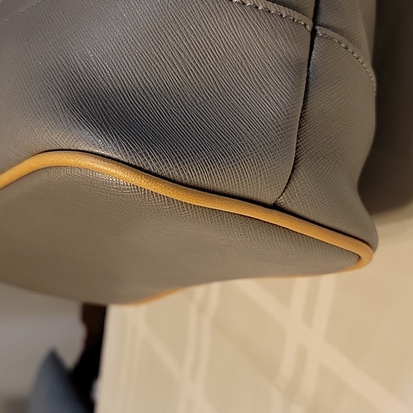 Giani Bernini handbag NWT Light Grey - Picture 6 of 12